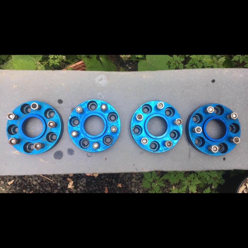 Complete set of 5x4.5, 1in Wheel Spacers, Electric Blue.